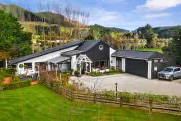 111A Johnsons Road, Whitemans Valley