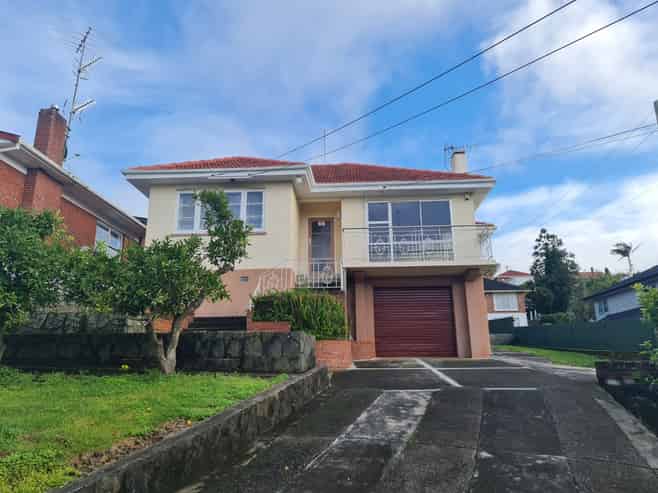 122 Paihia Road, One Tree Hill