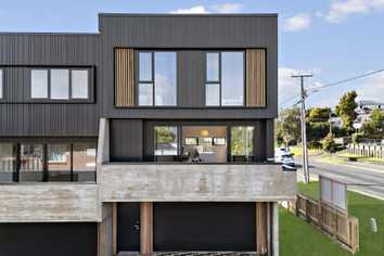1/37 Bay Street (One Weeks Free Rent!), Red Beach