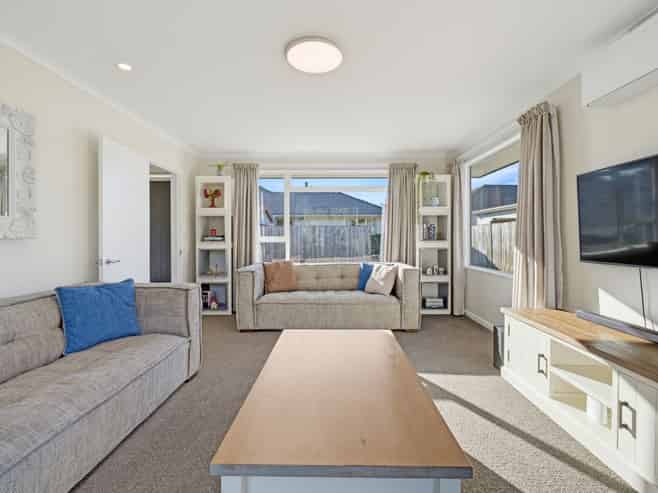 21A Palm Avenue, Stoke