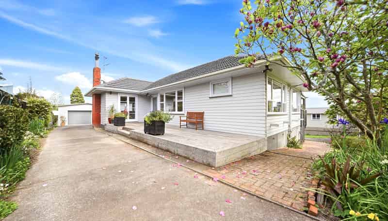 11 Stanton  Terrace, Lynfield