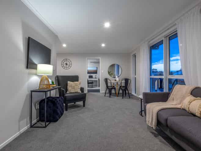 87 Hinemoa Street, LEVIN