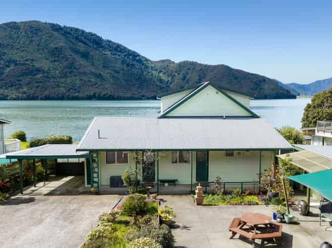 28 Belvue Bay Road, Havelock