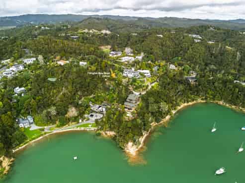 7 English Bay Road, Opua
