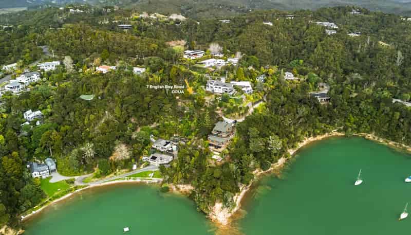 7 English Bay Road, Opua