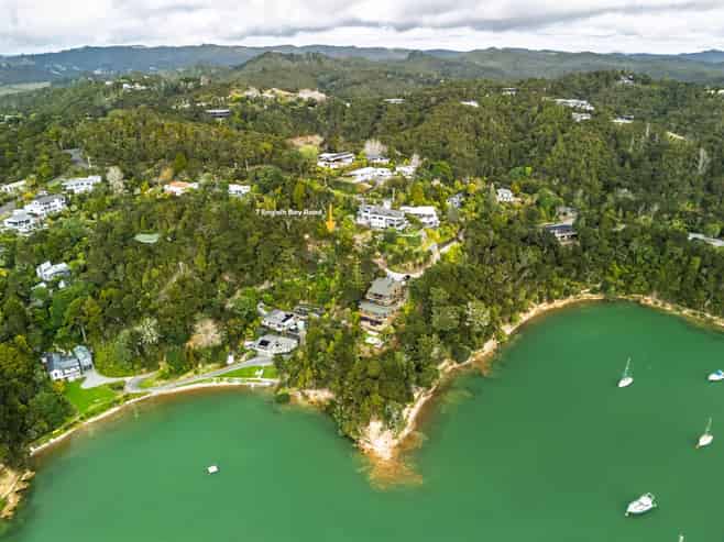 7 English Bay Road, Opua