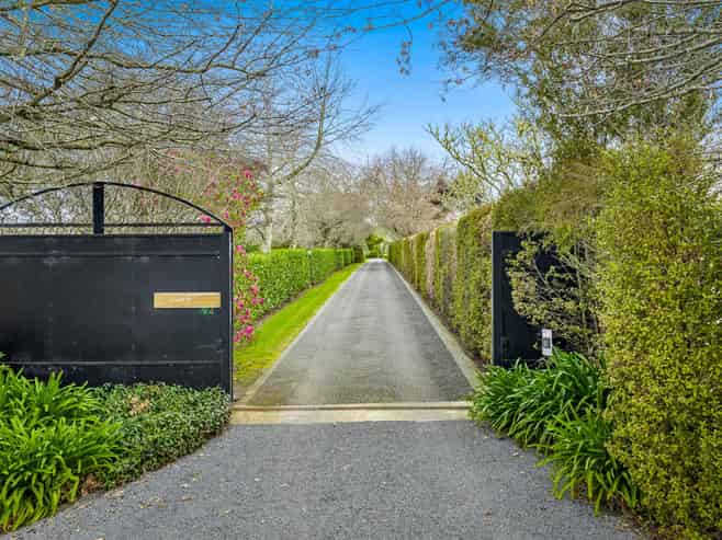 94  Oak River Drive, Matakana