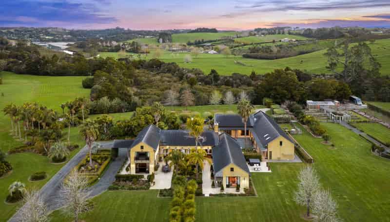 94  Oak River Drive, Matakana