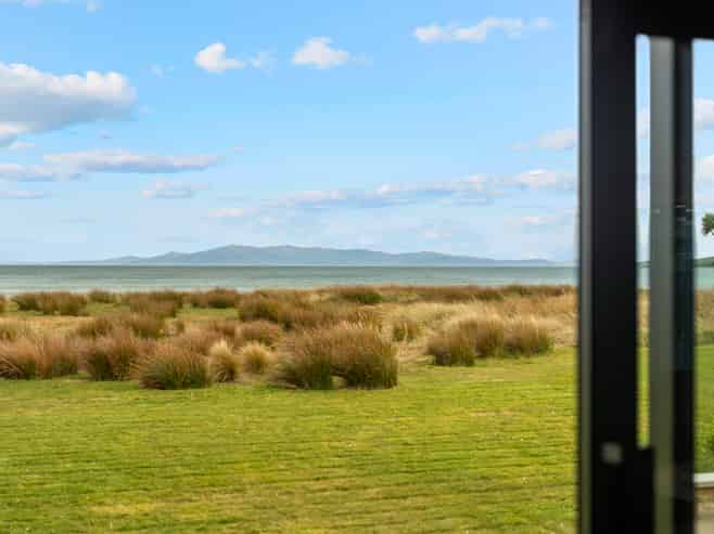 24 Oyster Lane, Colac Bay