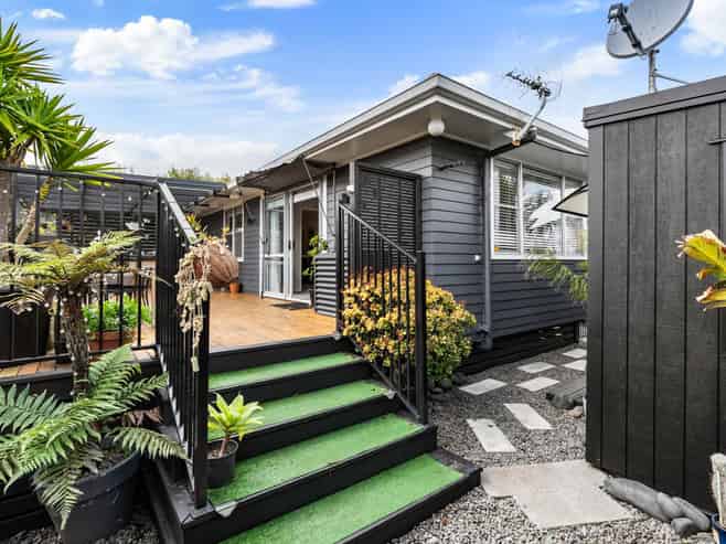 76A Wharf Road, Clarks Beach