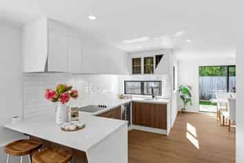 62 Luanda Drive, Ranui