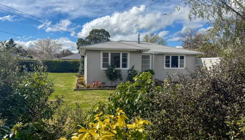 13 Hilton Road, Carterton