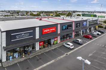 Own your own in St Johns — 293sqm vacant retail