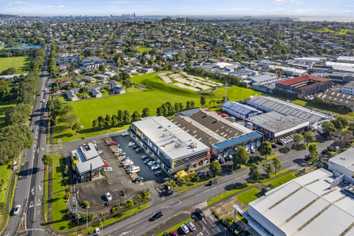 Own your own in St Johns — 293sqm vacant retail