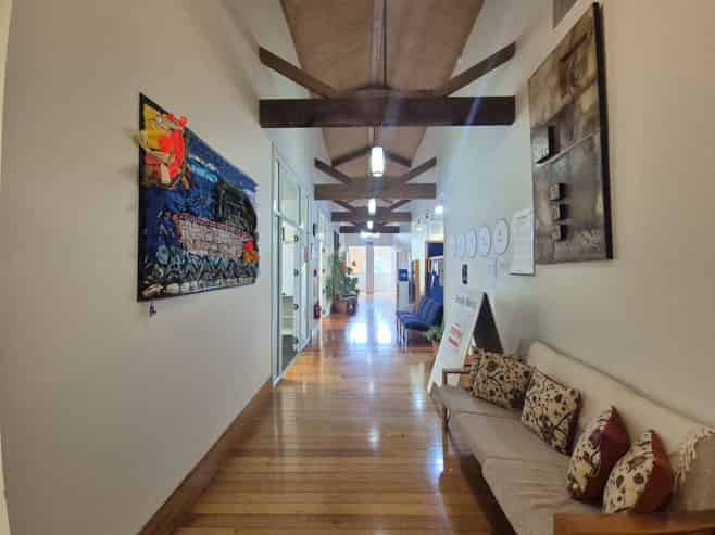 Classic Fit-Out. Strand Profile.