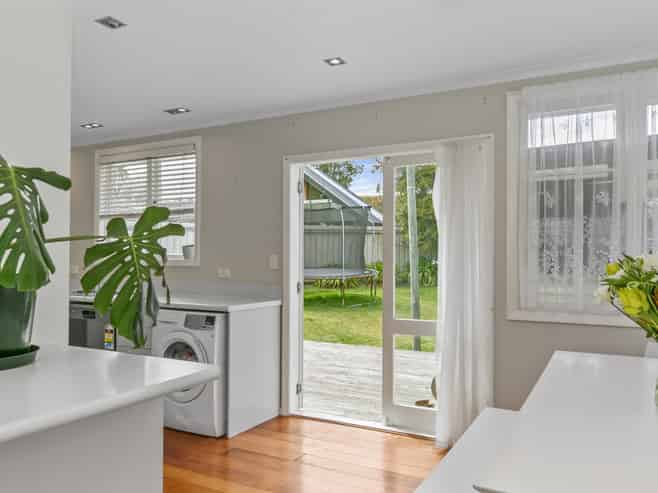 52 Mere Road, Taupo