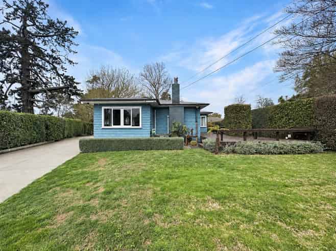 36 Urlich Avenue, Glenview