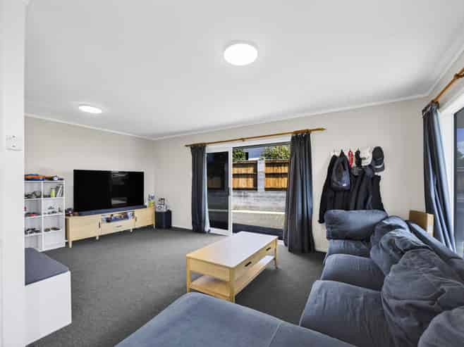 6 Camellia Avenue, Bell Block