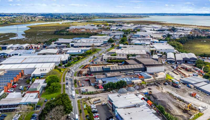 563 Rosebank Road, Avondale