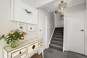9/354 Muritai Road, Eastbourne