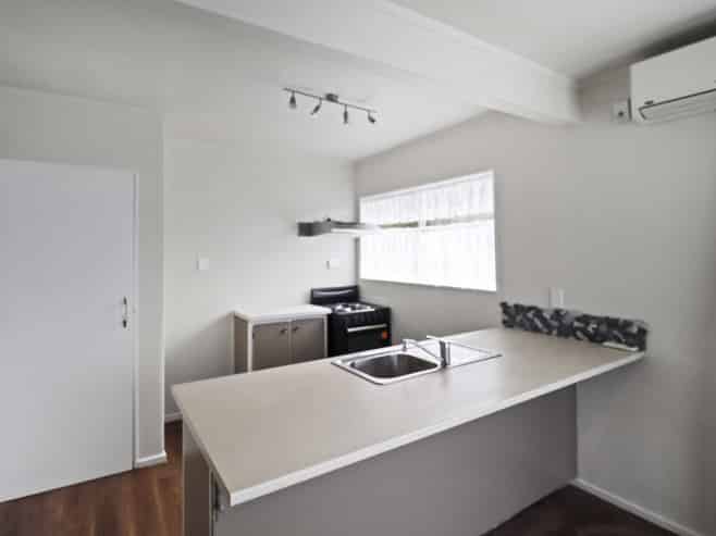 2/3 Wye Street, Island Bay