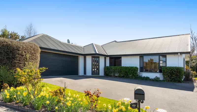 17 Glencullen Drive, Casebrook