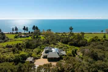 335 Patons Rock Road, Puramahoi