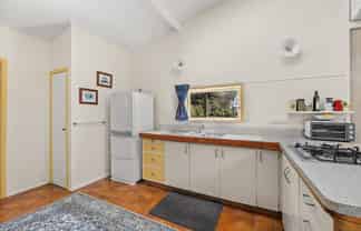 335 Patons Rock Road, Puramahoi