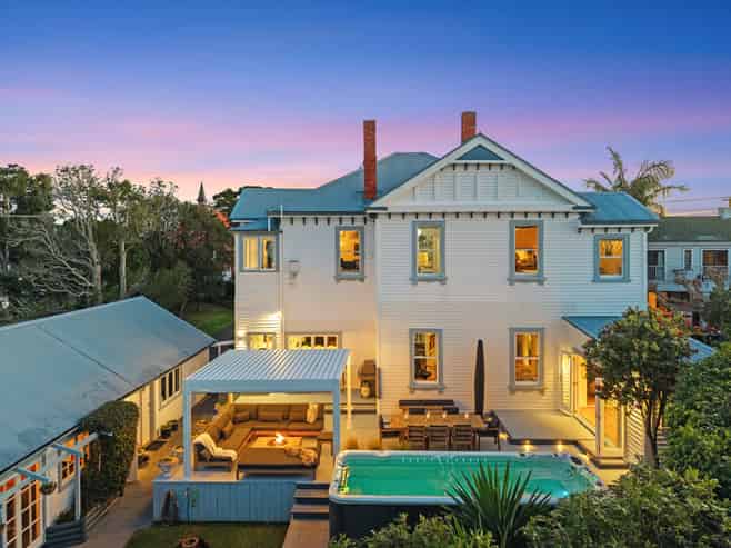 118 Calliope Road, Stanley Point