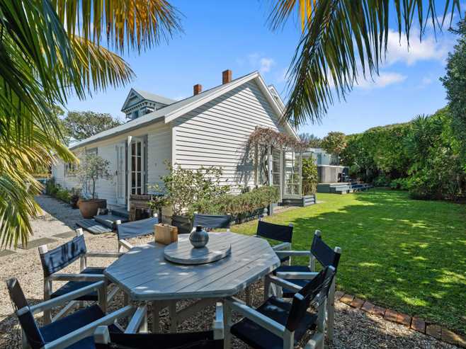 118 Calliope Road, Stanley Point