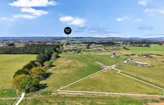 2 / 36A Spencer Lane, Greytown