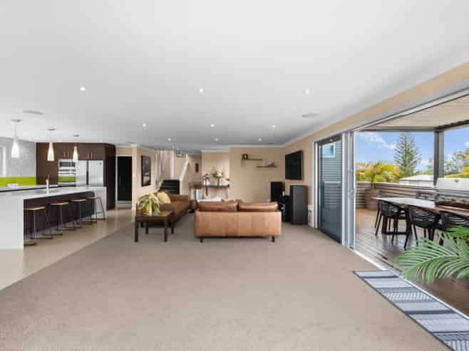 64 O'halloran Road, Howick