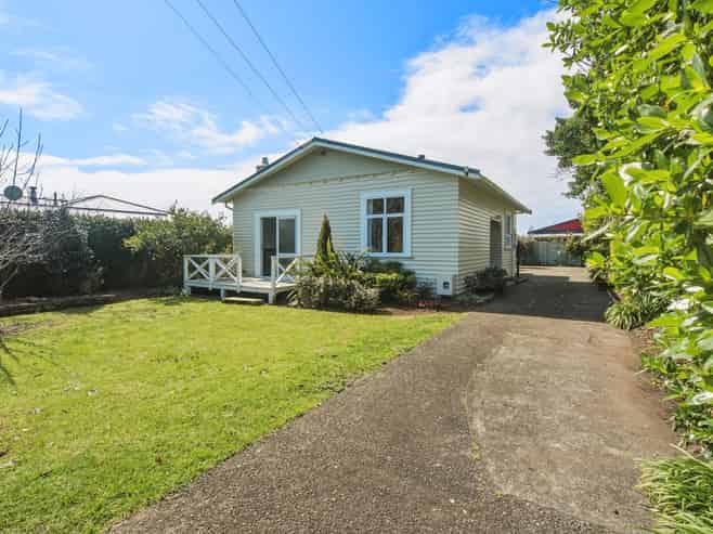 72 Broadway, Waitara