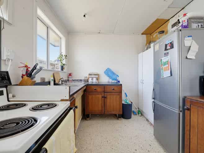 6 Poaka Place, Castlecliff