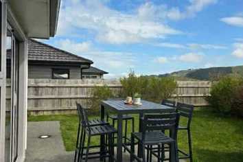 27 Kairaumati Cres, Kelson