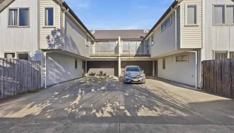 1-2/76A Southampton Street, Sydenham