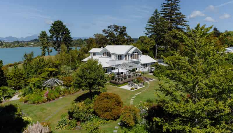 Te Koi The Lodge 133 Bronte Road East, Bronte
