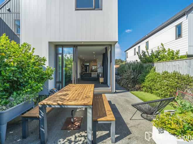 11 Ron Deal Way, Epuni
