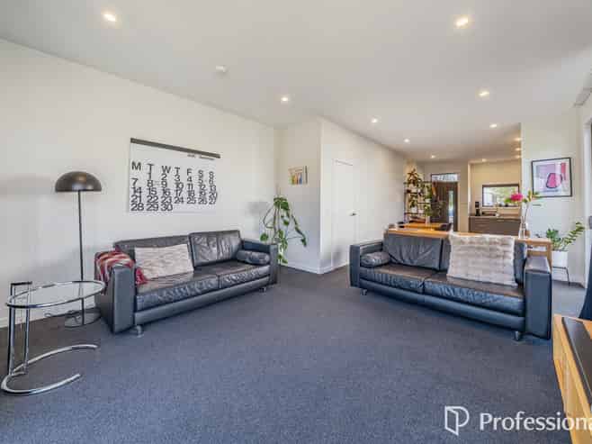 11 Ron Deal Way, Epuni