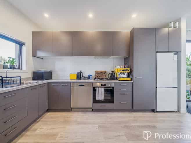 11 Ron Deal Way, Epuni