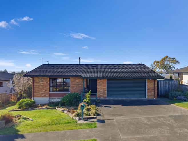 35 Domain Road, Waipawa
