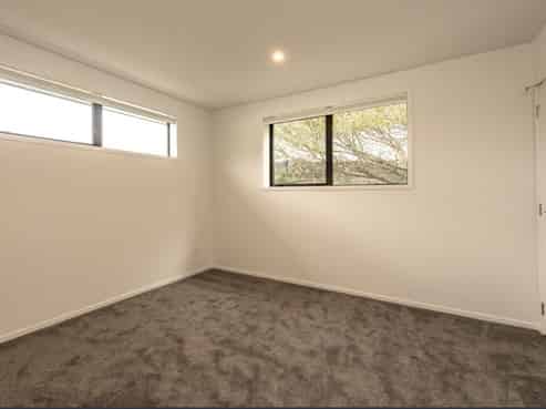 1/10 Biddle Crescent, Taita