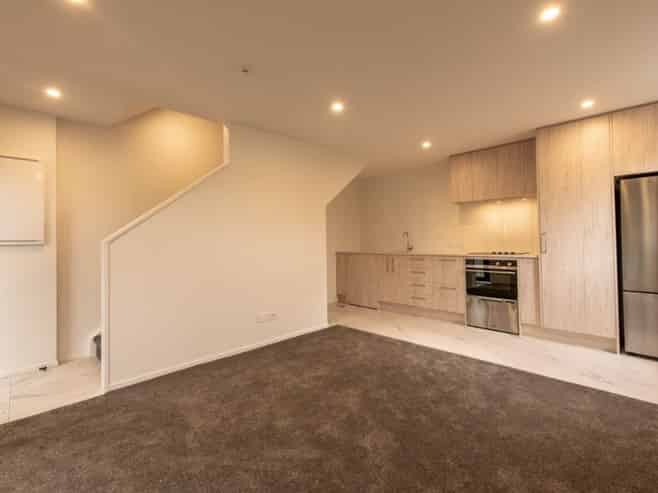 1/10 Biddle Crescent, Taita
