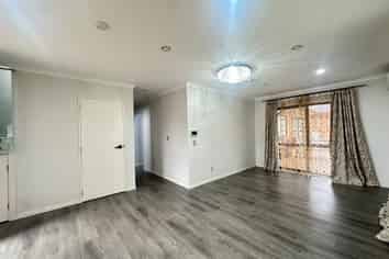 60E Chapel Road, Flat Bush