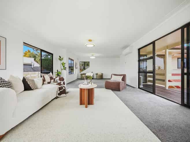 8 Monet Grove, West Harbour