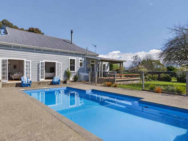 62A Cross Line, Greytown