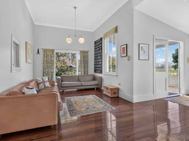 62A Cross Line, Greytown