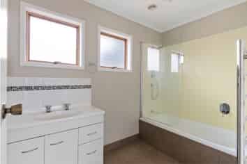 1/1 Bishopgate Street, Birkdale