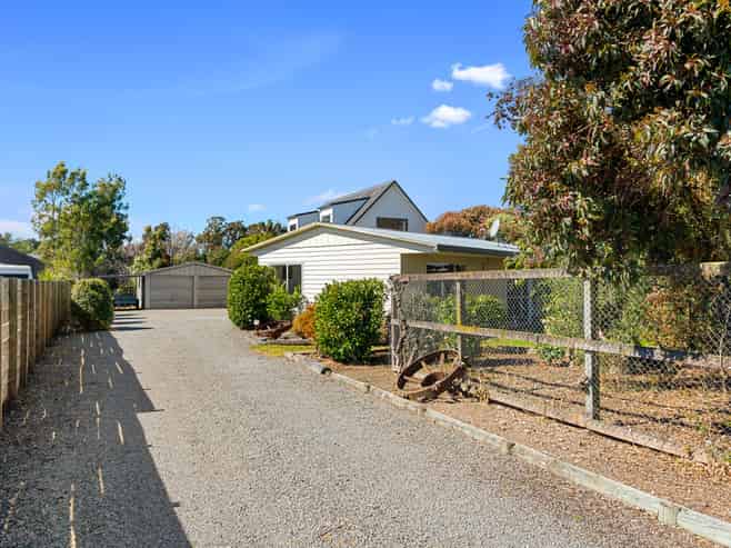 7 Daniel Street, Martinborough