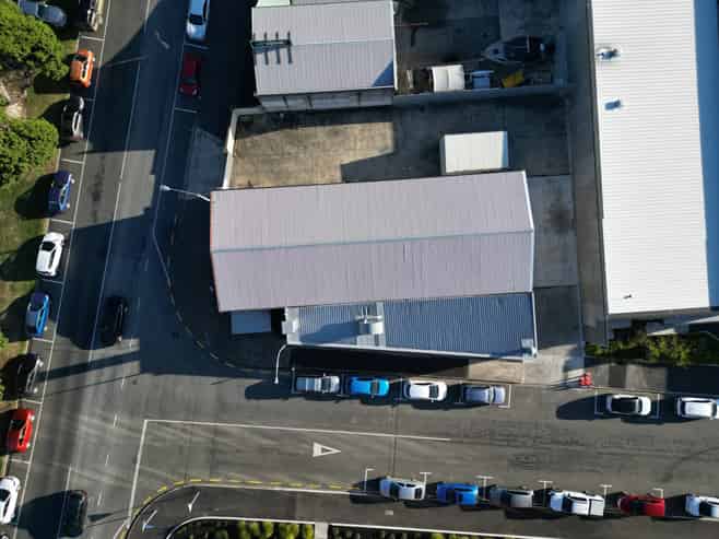 Tidy industrial unit on Orchard Road